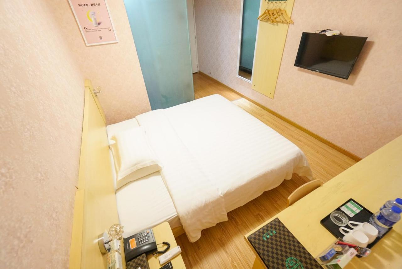 Jia Mei Xin Holiday Hotel Baiyun Airport Branch Kuangcsou Kültér fotó